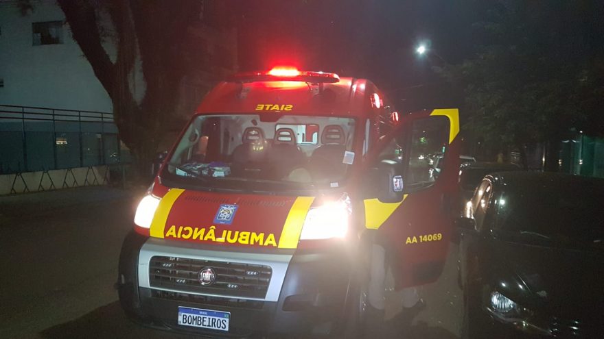 Bombeiros atendem vítima de agressão no Centro de Cascavel