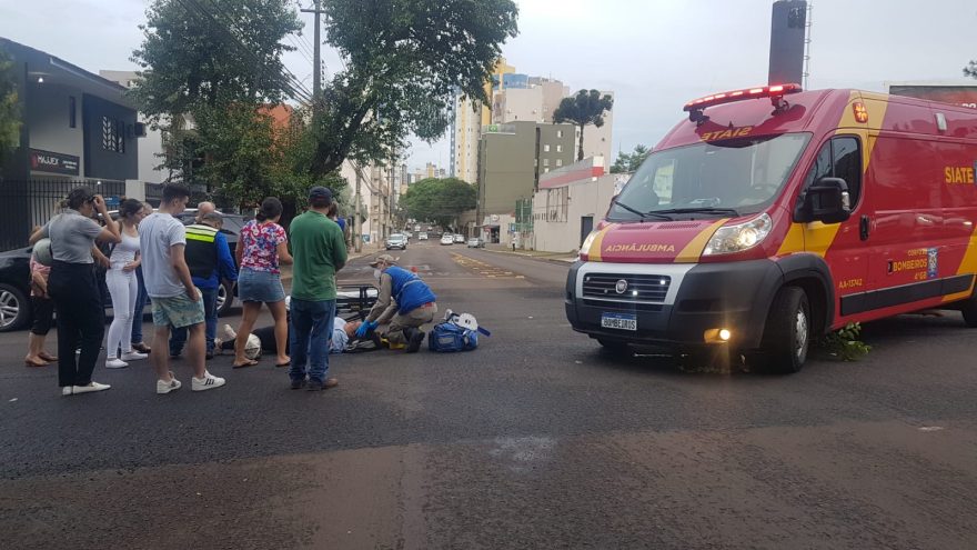Motociclista fica ferida em acidente de trânsito no Centro