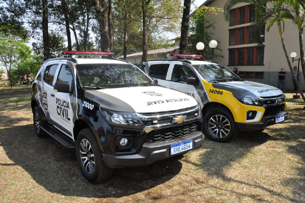 Polícia Civil apreende menor que assaltou idoso de 89 anos em Jandaia do Sul Polícia Civil apreende menor que assaltou idoso de 89 anos em Jandaia do Sul