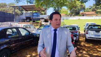 Veículos furtados estavam depositados há dois anos aguardando conclusão de inquérito