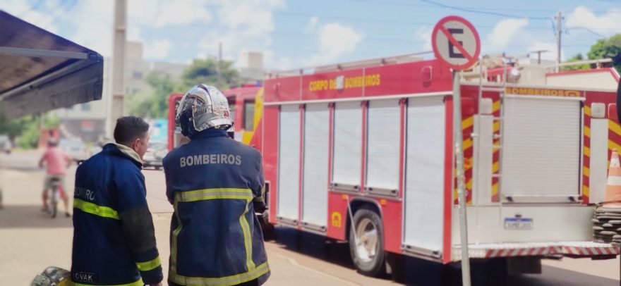 Panela pega fogo e Corpo de Bombeiros é mobilizado