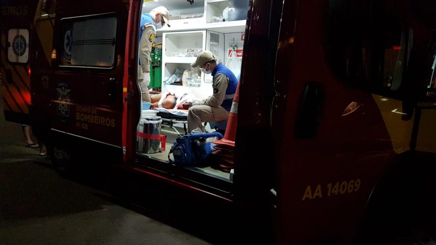 Jovem sofre TCE após tropeçar e bater a cabeça, no Parque São Paulo