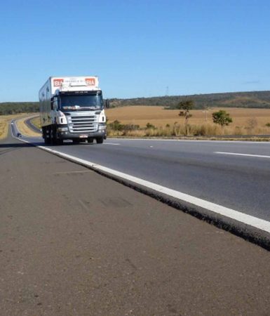 Imagem referente a Pedágio mais caro no Lote 6 levanta preocupação com a competitividade industrial, afirma Fiep