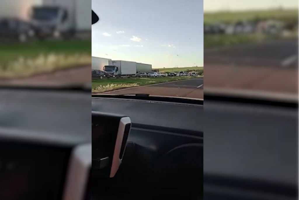 Fila quilométrica é registrada na BR-467 entre Toledo e Cascavel
