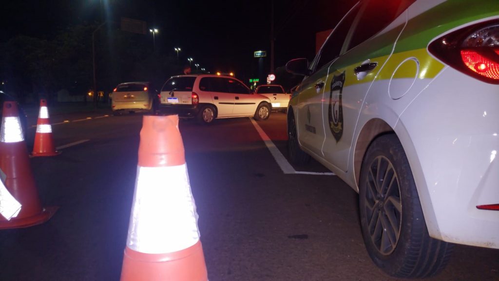 ‘Blitz’ é realizada na Avenida Tancredo Neves