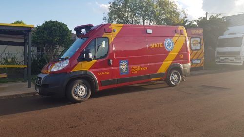 Motociclista fica ferido em acidente no Santa Felicidade