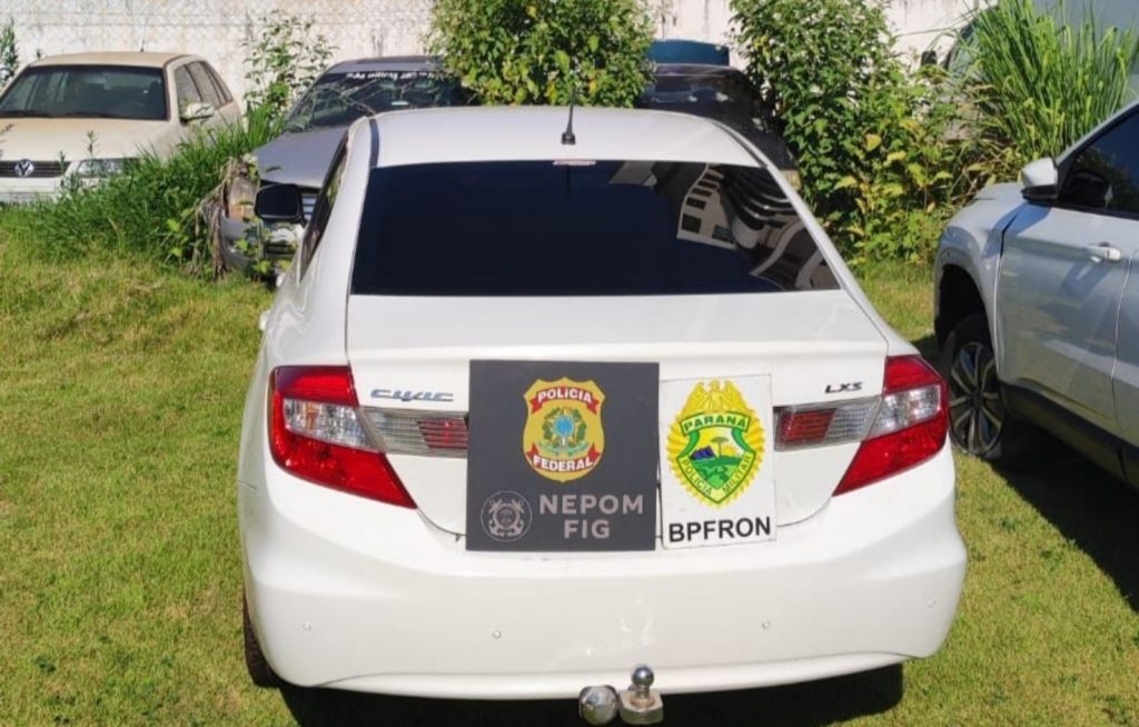 BPFron e Polícia Federal recuperam carro roubado em Santa Terezinha de Itaipu