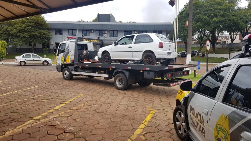 Gol furtado foi recuperado pela Polícia Militar