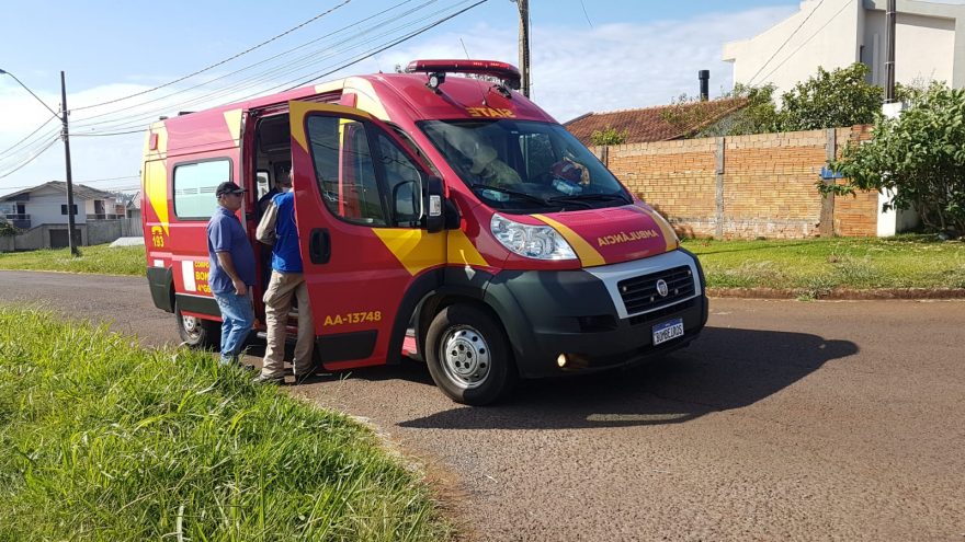 Ciclista tem fratura no braço após ser atingido por carro no Pioneiros Catarinenses
