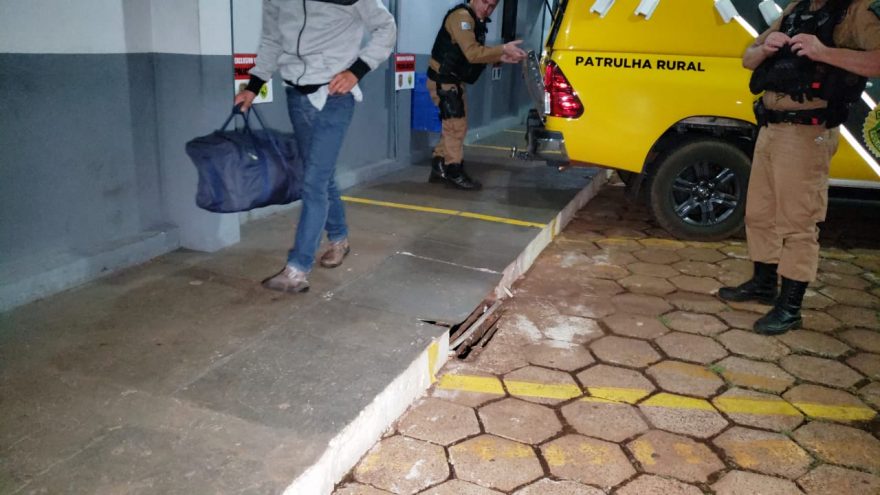 Polícia detém homem com mandado de prisão em aberto por homicídio, durante Operação Acolhimento