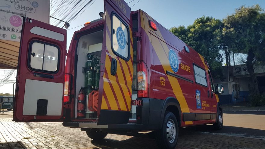 Após receber alta hospitalar, idosa vai para casa, sofre queda e precisa ser socorrida