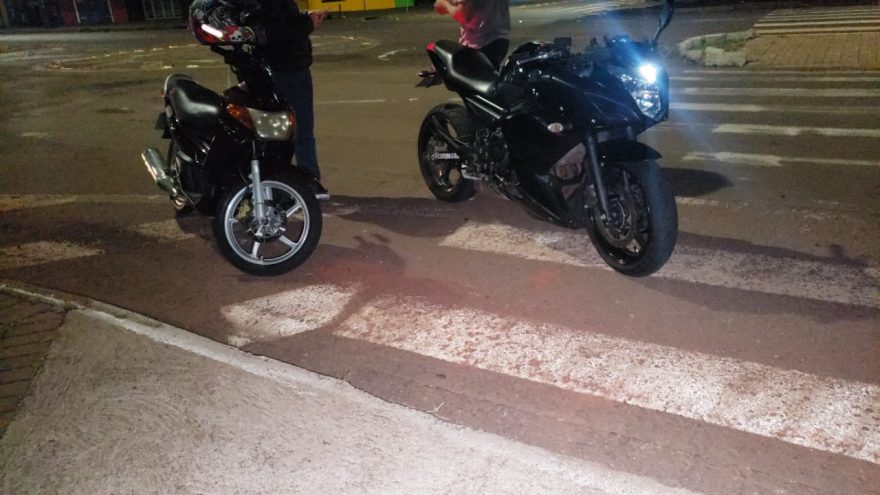 Colisão entre duas Yamahas é registrada no Bairro Alto Alegre