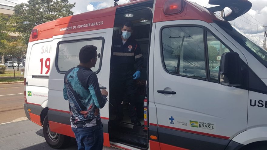 Homem perde as forças, passa mal dentro de veículo e precisa ser socorrido