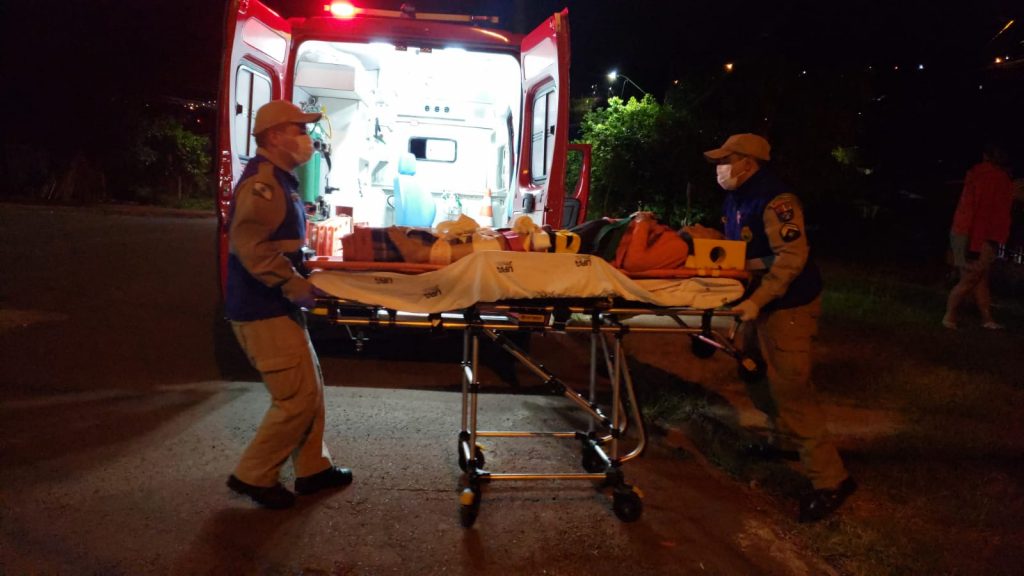 Idosa de 84 anos tem suspeita de fratura após cair dentro de casa no bairro Brasília