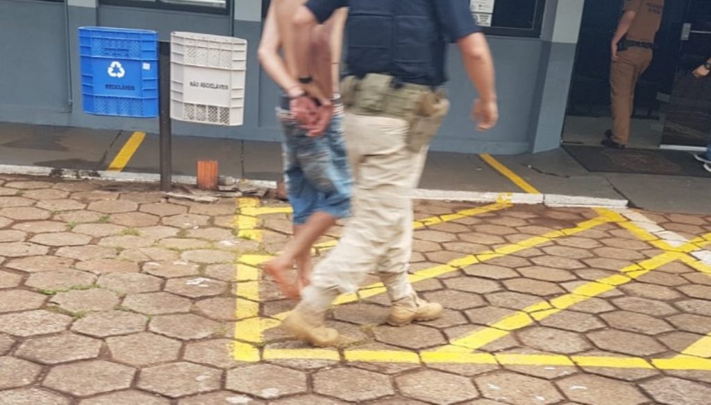 Homem abordado na BR-163 recusa bafômetro e é detido