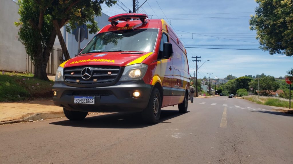 Homem fica ferido ao sofrer queda no Cascavel Velho