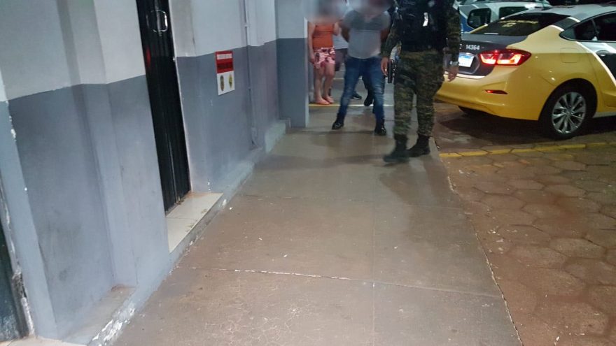 Homem é encaminhado à Delegacia após supostamente agredir a companheira