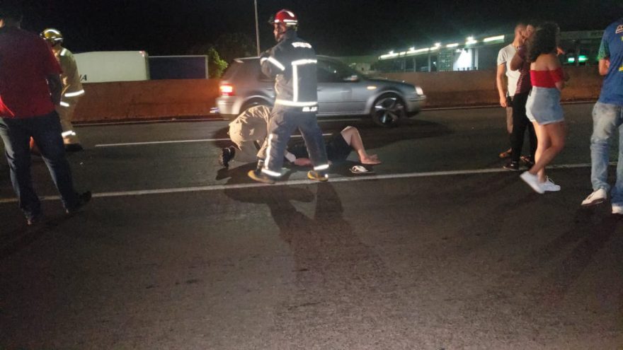 Motociclista sofre queda no acesso ao Trevo Cataratas, na BR-277
