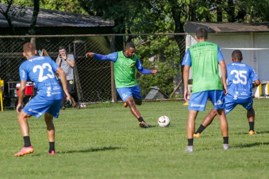 Há menos de 20 dias do Estadual, FC Cascavel segue com a preparação do time