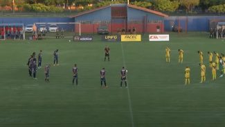 Um minuto de silêncio por conta da morte do Pelé é realizado na partida entre FC Cascavel e Cianorte
