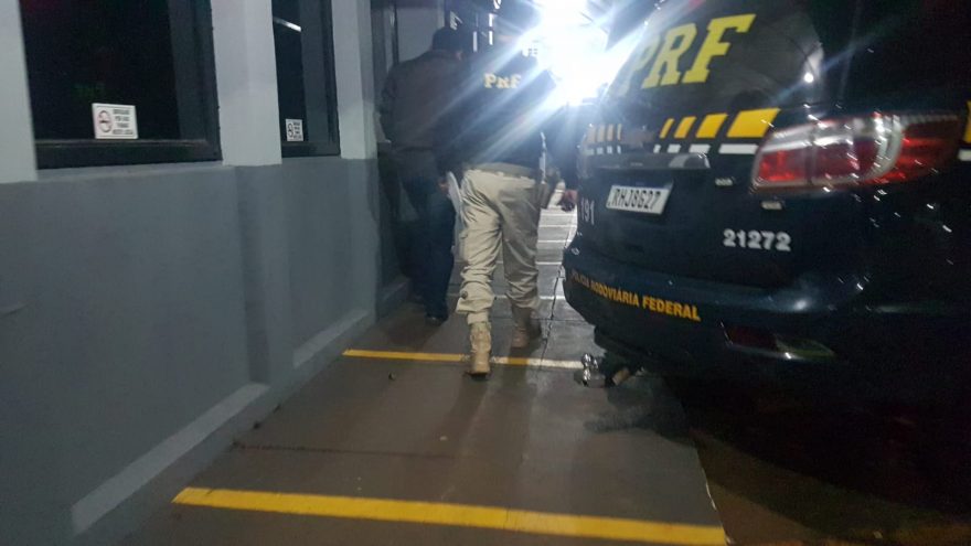 Motorista de Curitiba é detido pela PRF por embriaguez ao volante na BR-277 em Cascavel