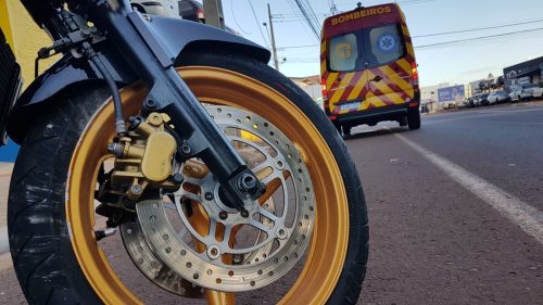 Homem fica ferido ao sofrer queda de motocicleta no bairro Claudete