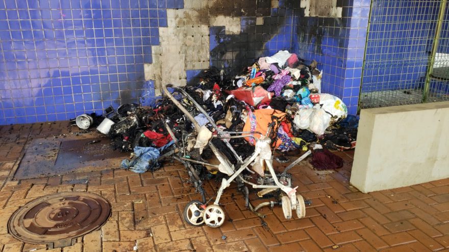Novo incêndio em pertences de moradores de rua é registrado em Cascavel