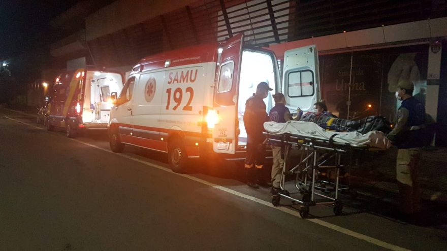 Siate e médico do Samu atendem mulher com princípio de AVC no Parque São Paulo