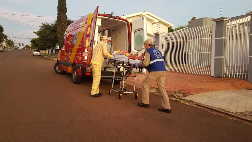Idosa de 96 anos fica ferida ao sofrer queda