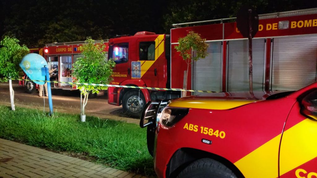 Incêndio no Posto de Saúde mobiliza Corpo de Bombeiros ao Santa Felicidade