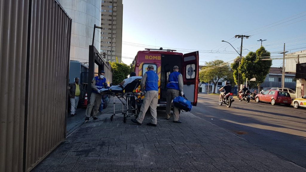 Mulher é socorrida pelo Siate no Shopping JL