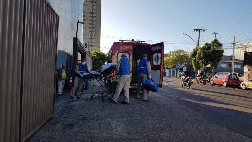 Mulher é socorrida pelo Siate no Shopping JL