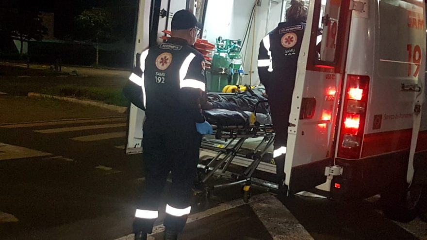 Homem sofre crise convulsiva na frente da rodoviária