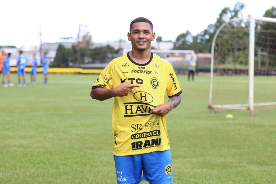 Atacante do Guarani chega por empréstimo ao FC Cascavel
