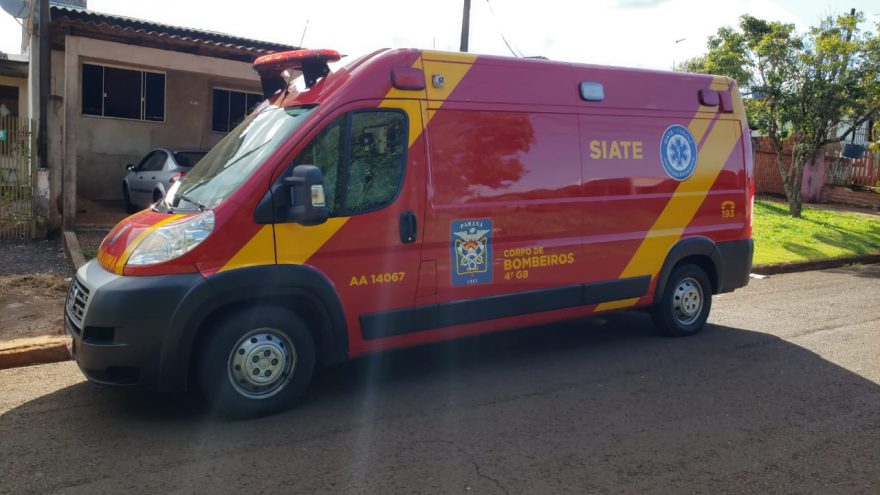 Mulher fratura o tornozelo após sofrer queda no Bairro Cataratas