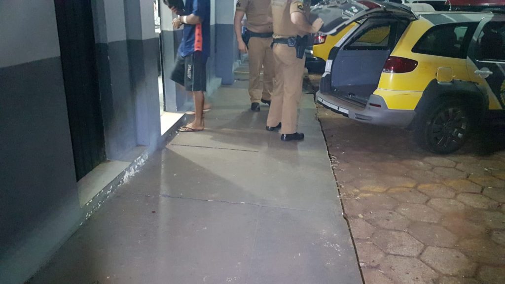 Casal entra em vias de fato e jovem é detido acusado de violência doméstica, no Morumbi