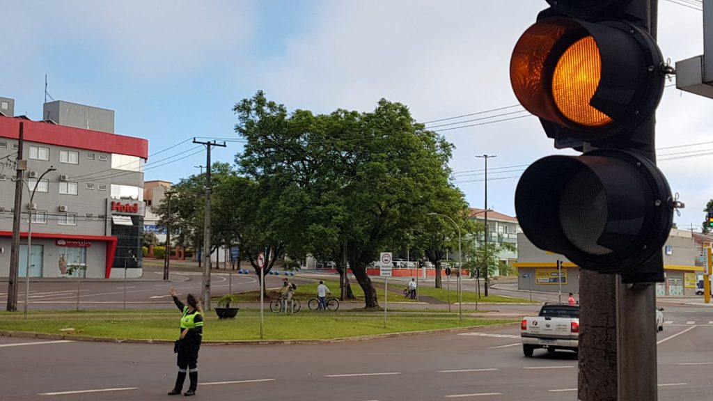 Transitar homologa aquisição de novos equipamentos semafóricos