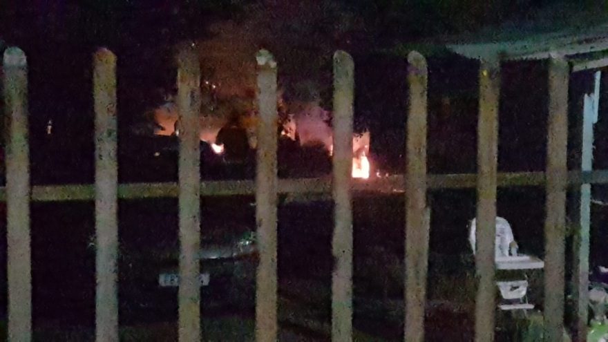 Fumaça em queima de entulhos incomoda vizinhos e Bombeiros são acionados no centro