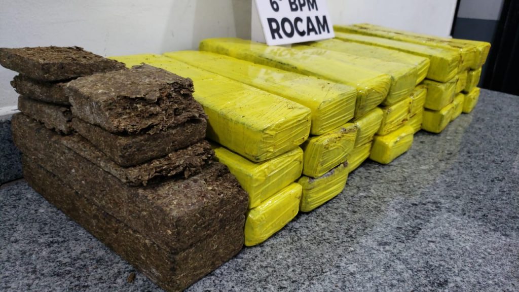 Rocam encontra quase 20 quilos de maconha em mala de passageira de ônibus na BR-369