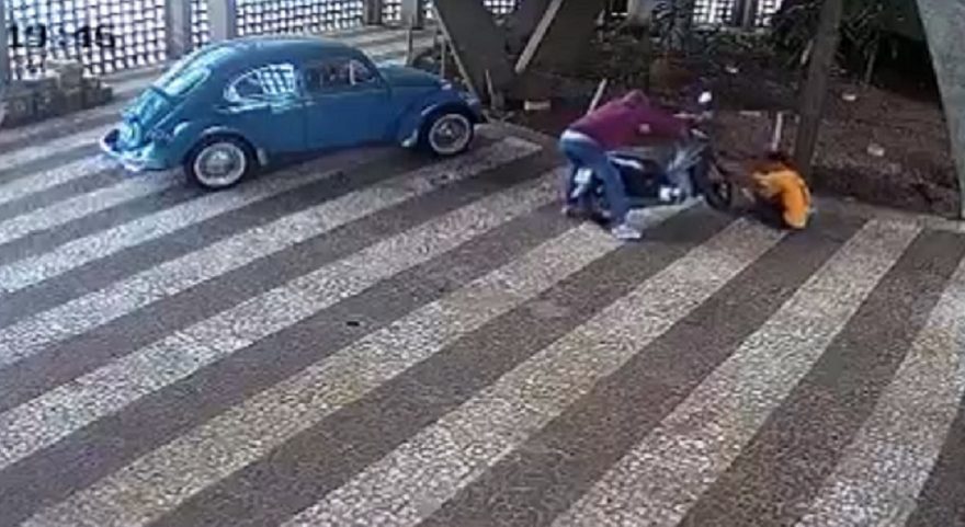 Dois homens tentam roubar Honda Biz na Unioeste