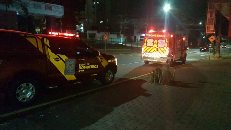 Homem é esfaqueado na Rua Erechim, no Centro
