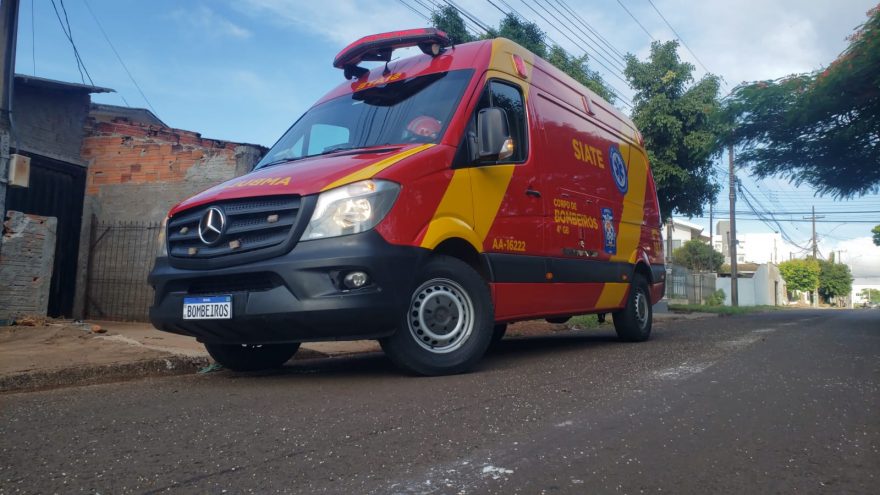 Ciclista quebra o braço após sofrer queda no Universitário