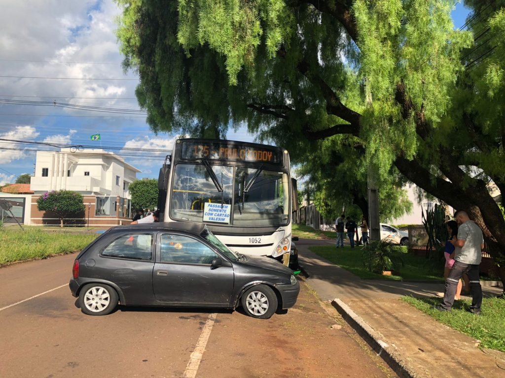 Estrangeiro condutor de Corsa que colidiu com ônibus não possuía CNH