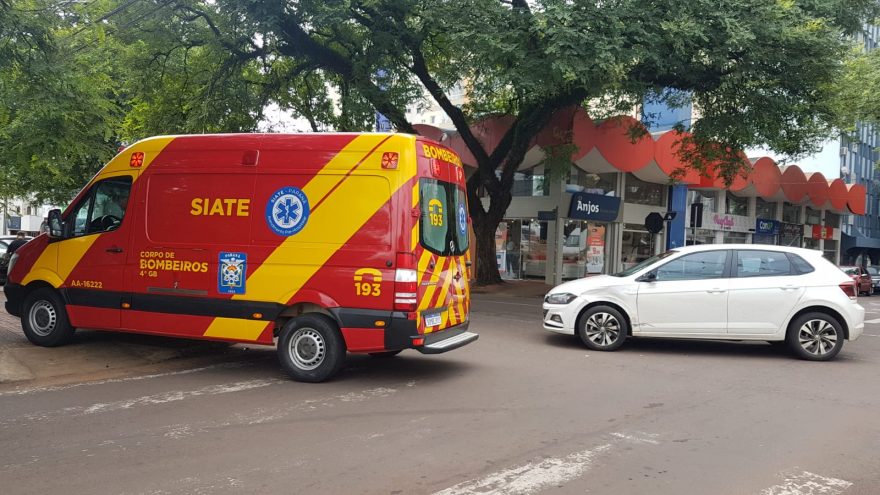 Colisão é registrada no Centro e condutor da moto fica ferido