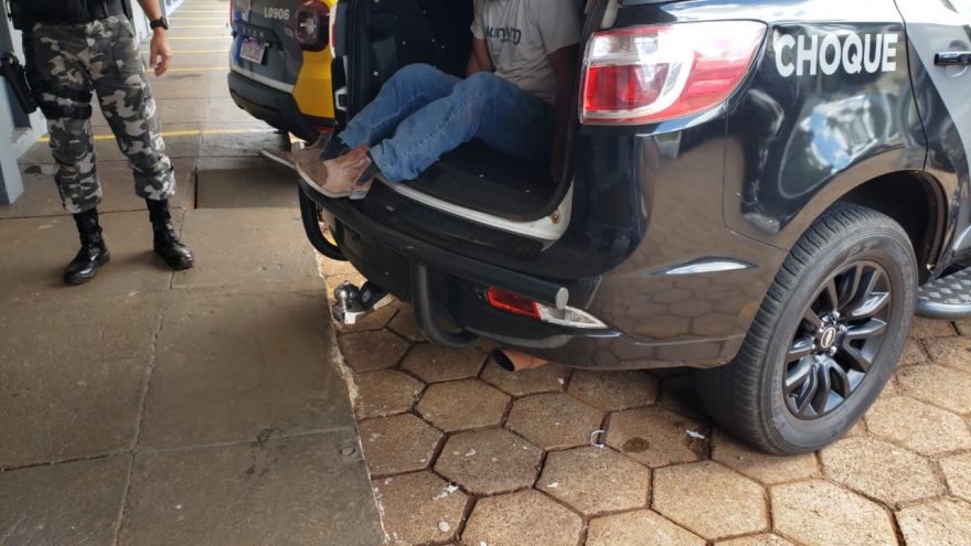 Homem com mandado de prisão em aberto por estupro é preso pelo Choque