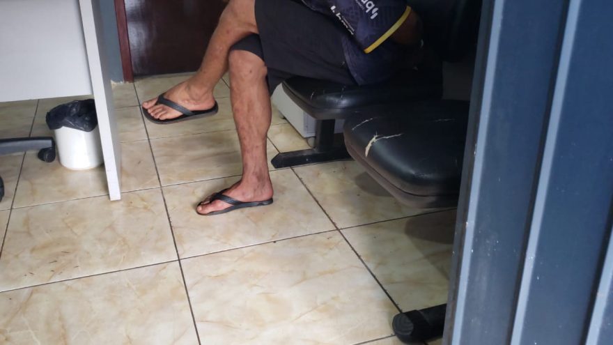 Com mandado de prisão em aberto, homem é detido na Praça da Bíblia