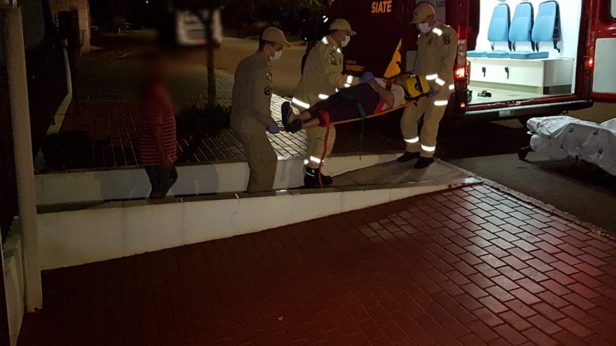Idosa de 78 anos é socorrida pelo Siate após cair no banheiro