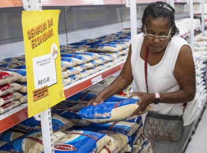 Curitiba – Aproveite o sábado para economizar nos Armazéns da Família de Curitiba Imagem referente a Curitiba – Aproveite o sábado para economizar nos Armazéns da Família de Curitiba