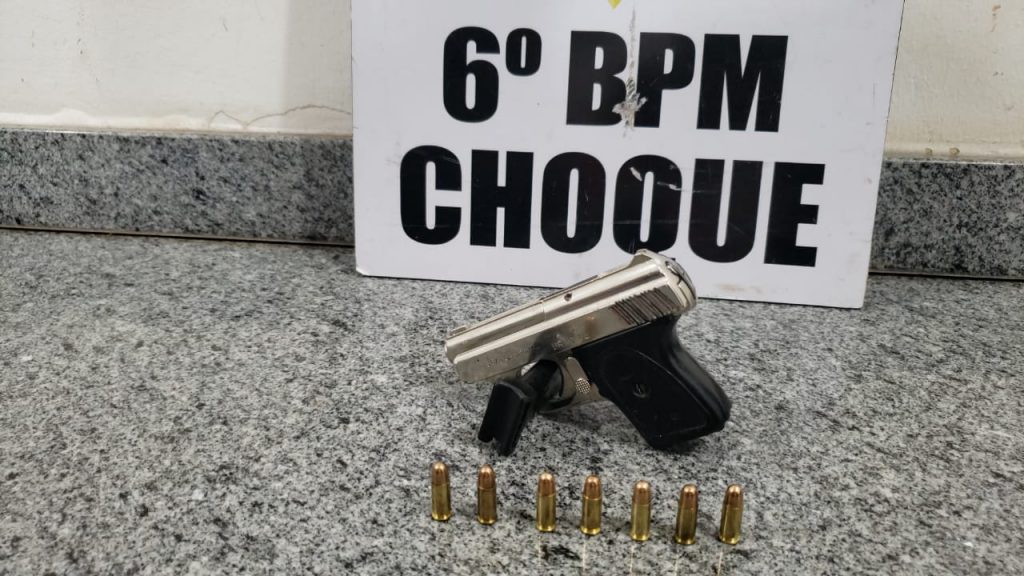 Condutor de HB20 é detido em posse ilegal de arma de fogo em Santa Lúcia Condutor de HB20 é detido em posse ilegal de arma de fogo em Santa Lúcia