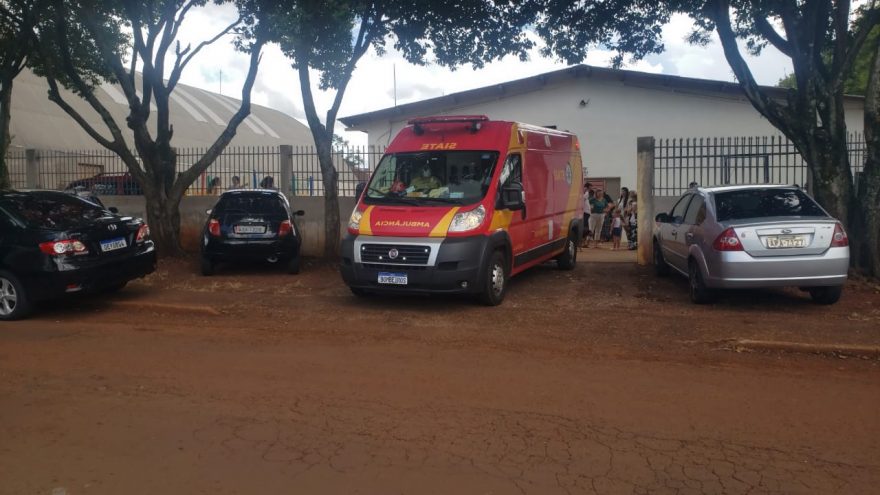 Mulher fica ferida após sofrer queda no Santa Cruz